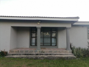 Queens And Kings Lodge